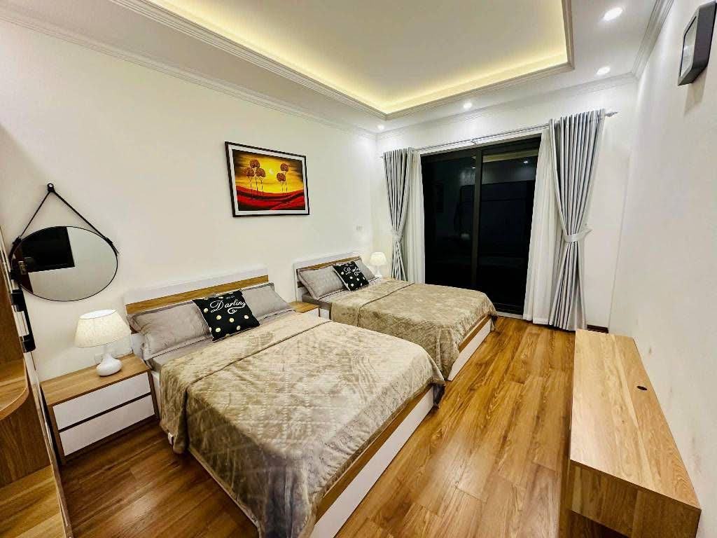 Bán nhà Mặt ngõ Phan Đình Giót, DT 44m2, 5 tầng, giá 8 tỷ, ô tô qua nhà